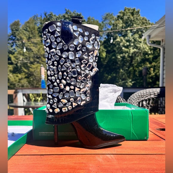 Lauren Lorraine Black and Rhinestone Heeled Boots Size 6.5 New In Box - Picture 11 of 16